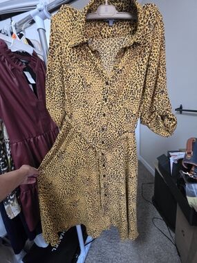 Sharagano Yellow Leopard-Print Midi Shirt Dress SIZE 6